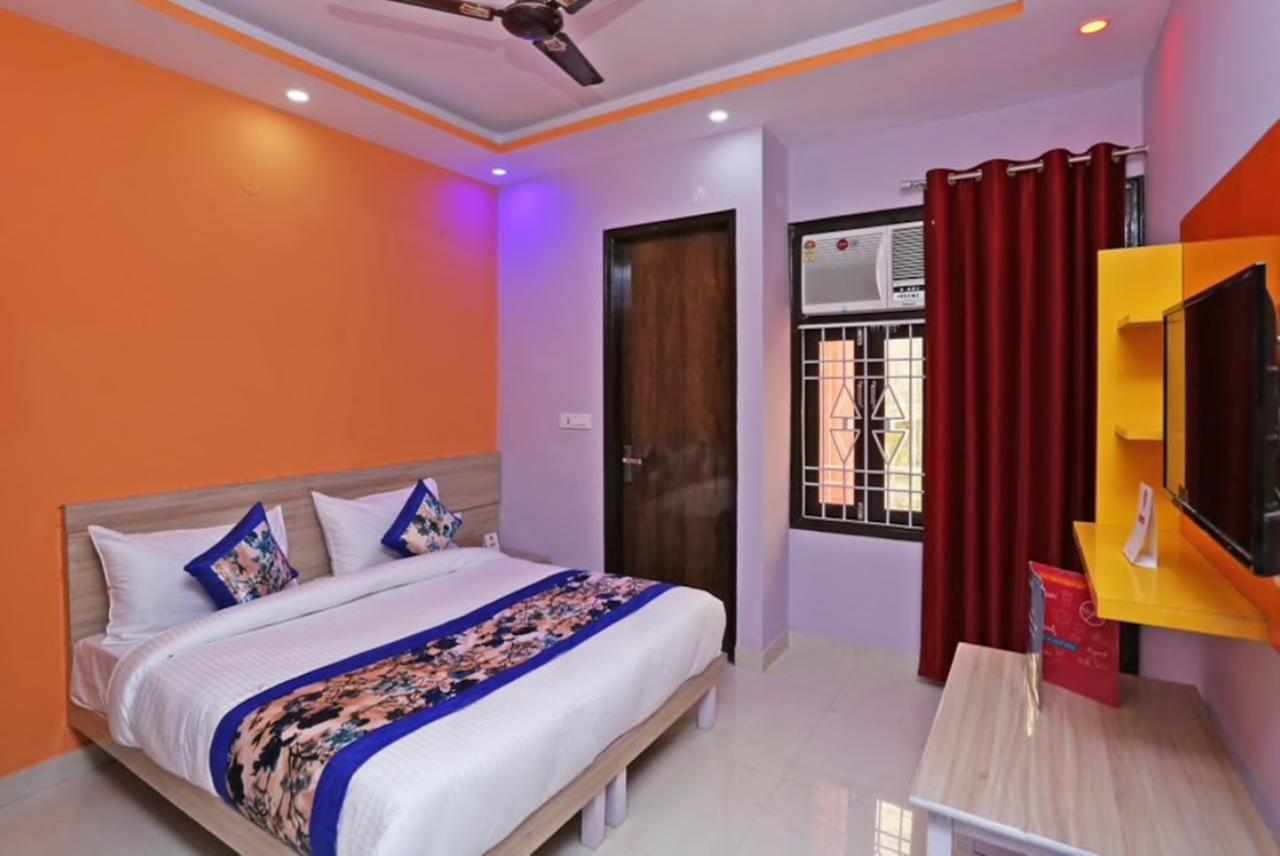 Hotel Airport D'Capitol Yeni Delhi Dış mekan fotoğraf